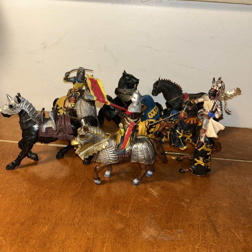 Medieval Horse & Knight Lot Schleich, Papo, & Chap Mei Assorted C3